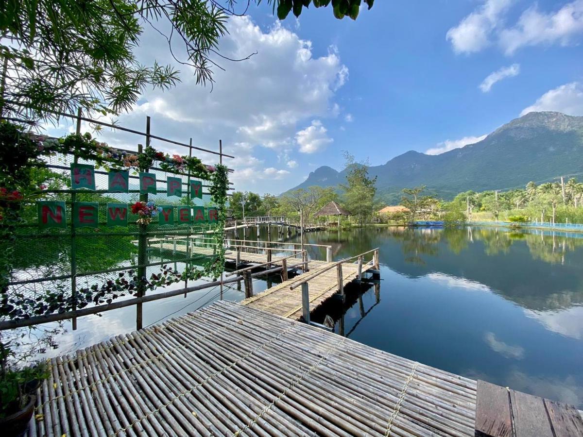 Numpu Baandin Hotel Sam Roi Yot Exterior foto