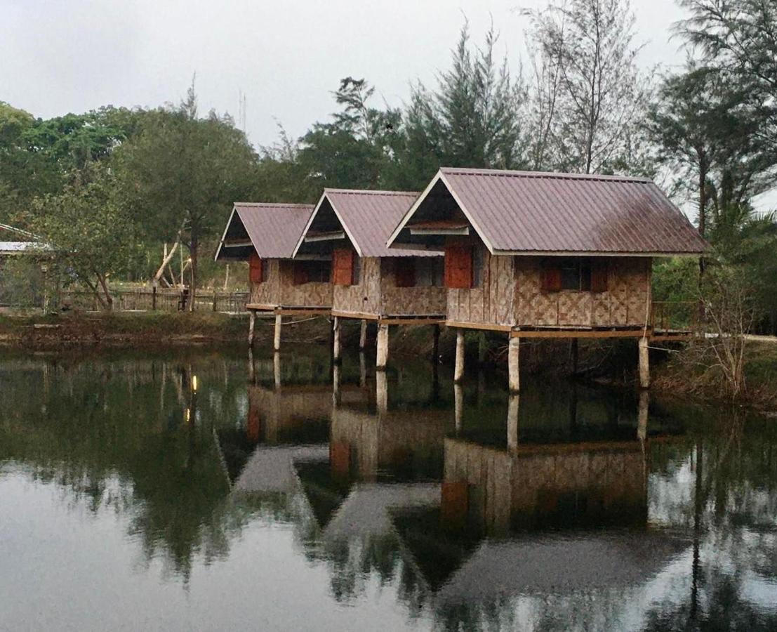 Numpu Baandin Hotel Sam Roi Yot Exterior foto
