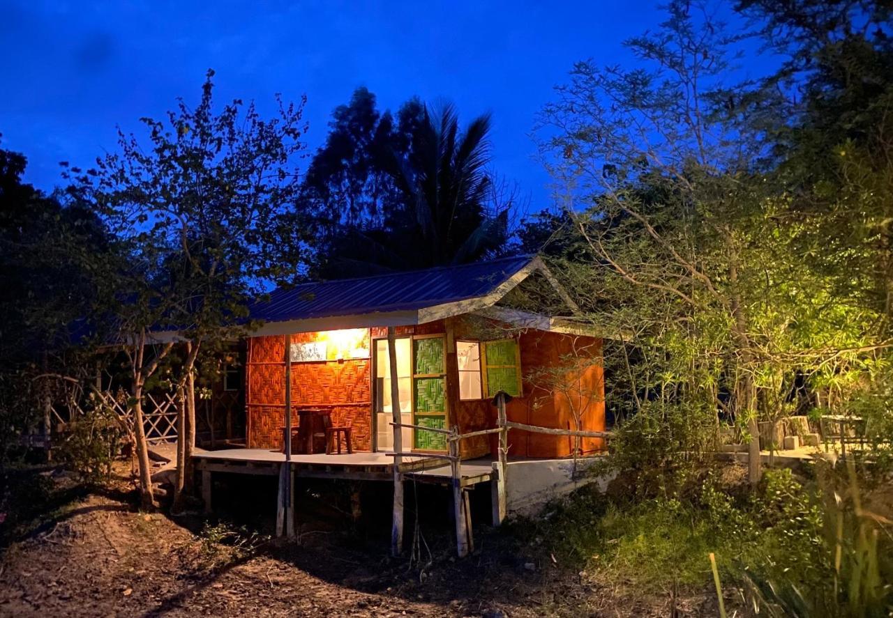 Numpu Baandin Hotel Sam Roi Yot Exterior foto