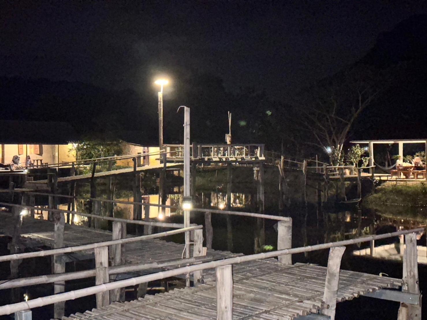 Numpu Baandin Hotel Sam Roi Yot Exterior foto